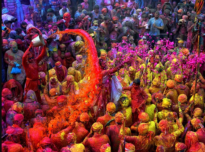 Holi Celebrations Fill Kulti with Colors